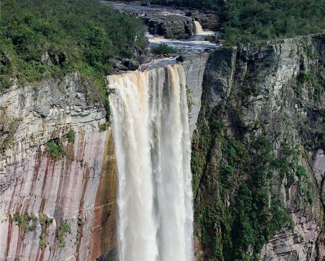 cachoeira-do-el-dorado_Phmontanha